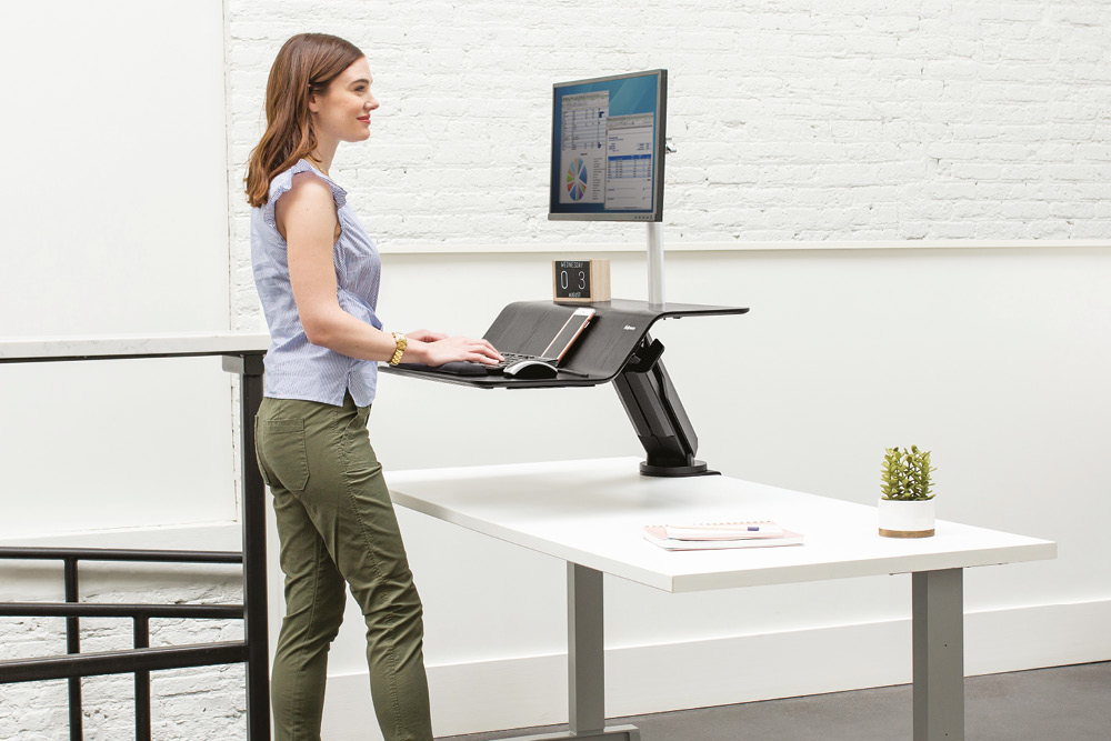 10 Health Benefits of Using an Electric Standing Desk Daily